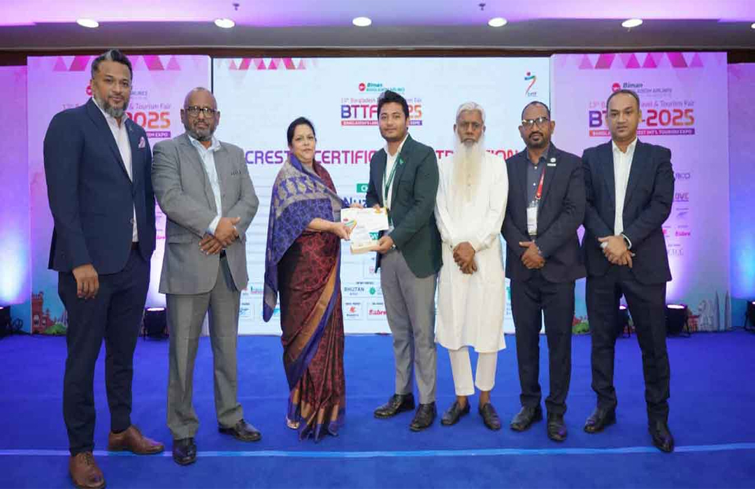 ৪০ হাজার দর্শনার্থীর উপস্থিতি, বিমানের ৩ কোটি টাকার টিকিট বিক্রি